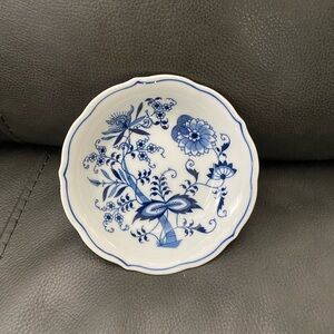 Blue and White Floral fruit dishes set of 6